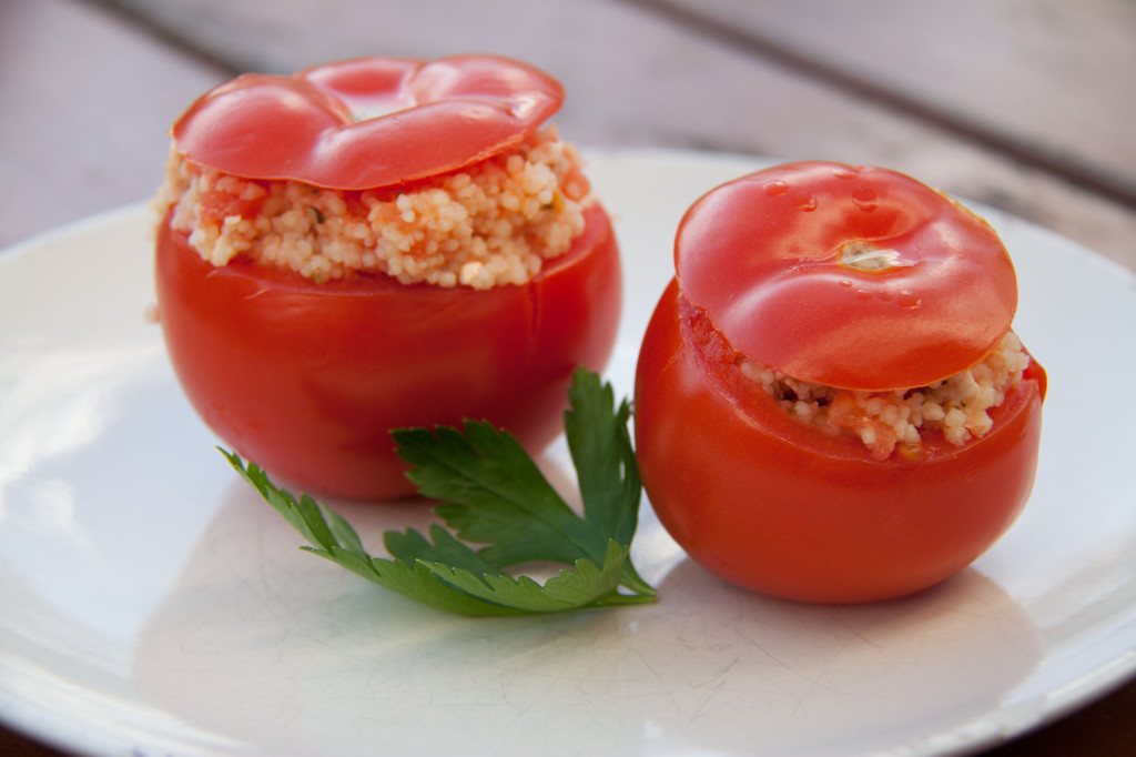 Gefüllte Tomaten mit Couscous und Schafskäse | Meine Svenja