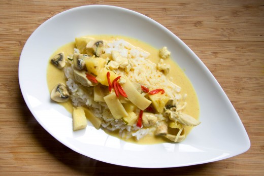 Curry Rezept wie aus dem Thai Restaurant von www.meinesvenja.de - mit Fotos der thailändischen Zutaten, damit man weiß, was man kaufen muss!